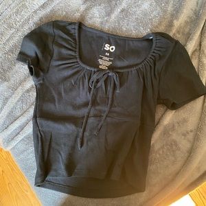 Tight fitting black cropped tshirt